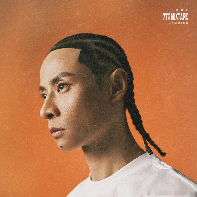 布瑞吉新专述职大会 布瑞吉音乐做得前卫，连解释都得用上班会课的技能，不愧是走在说