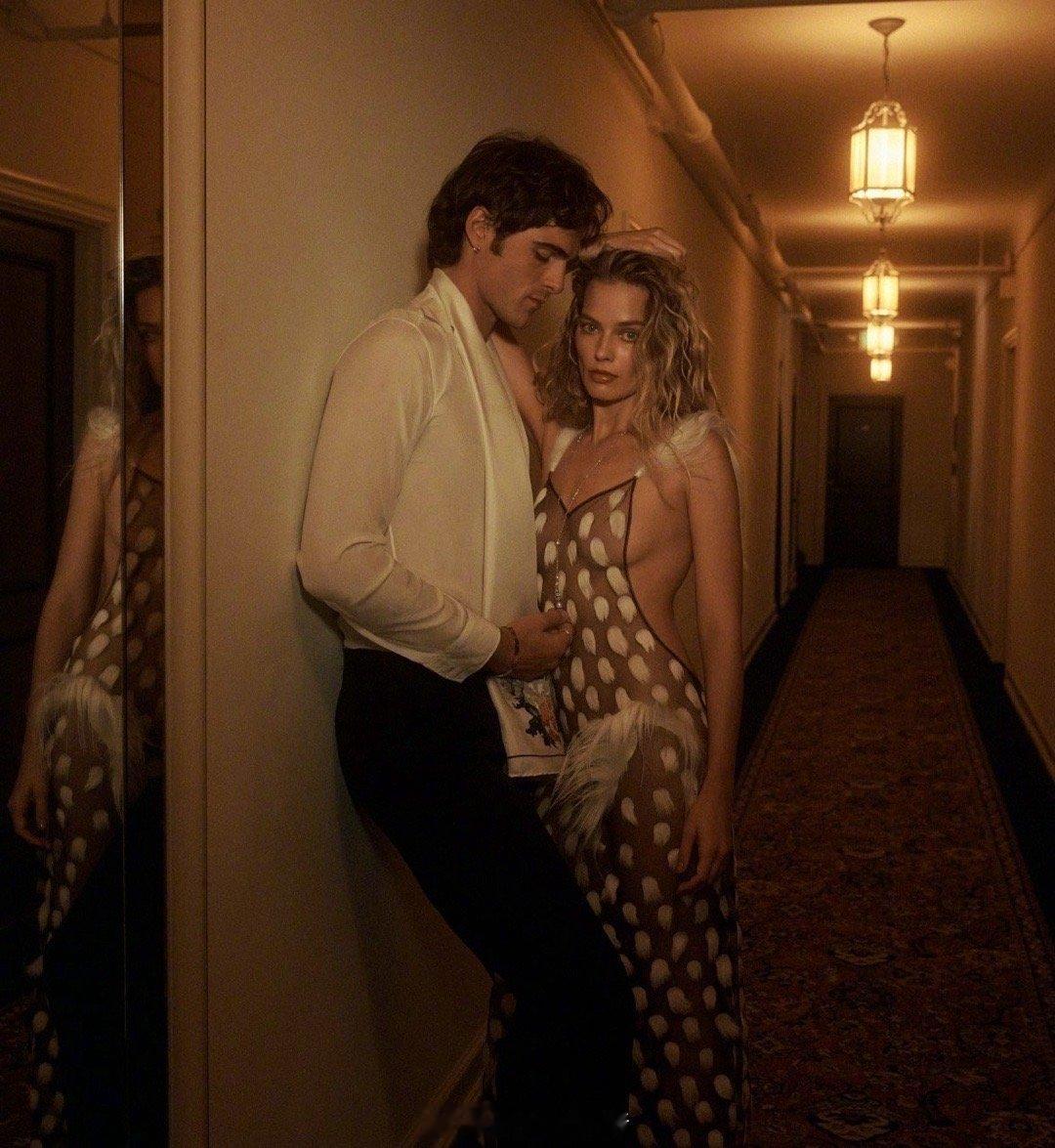 呼啸山庄cp好顶级的嘶哈力 仅仅是静止的画面，已能感受到人物间汹涌的暗流。罗比所