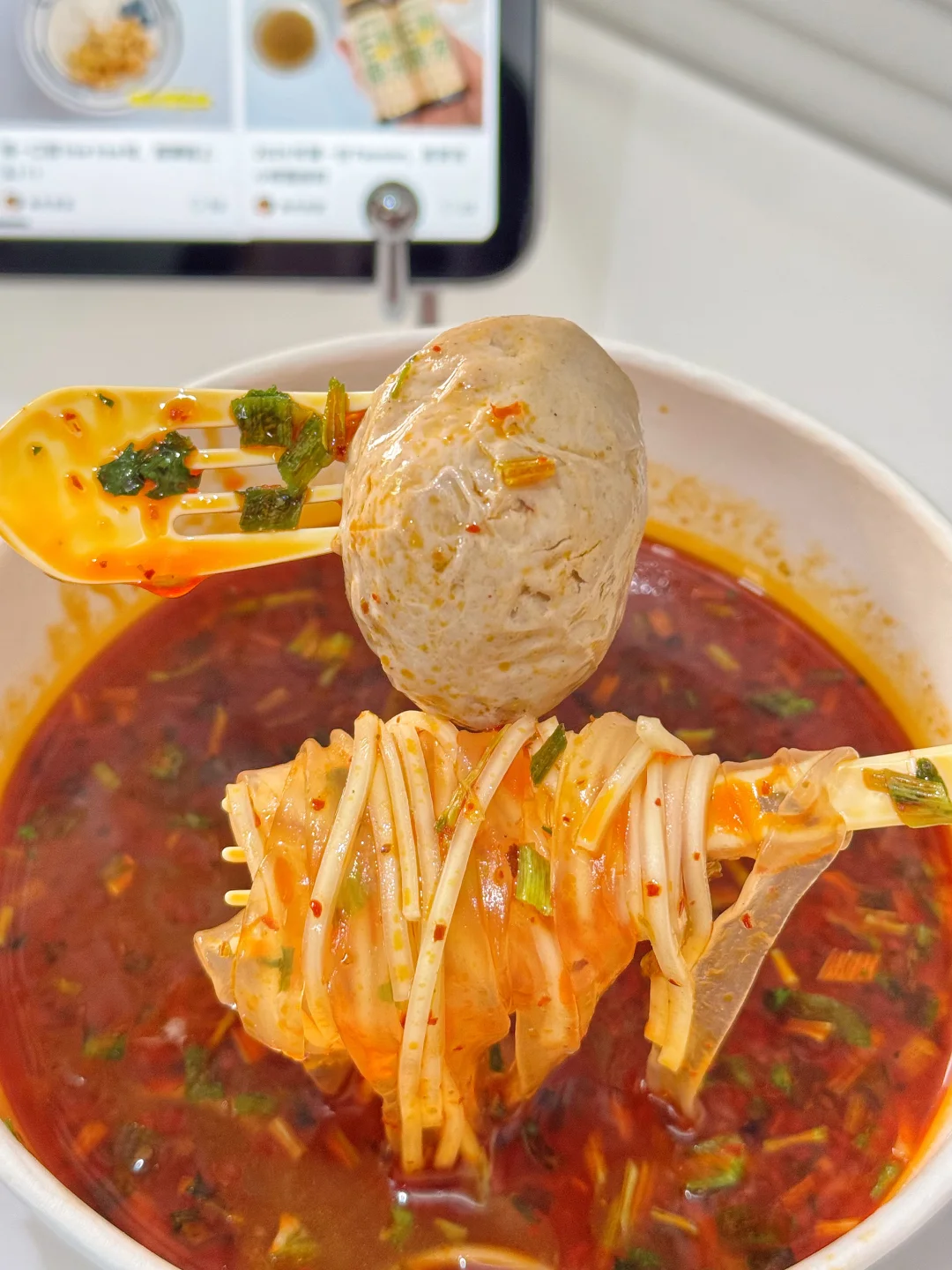 当肉丸遇上砂锅粉面，惊喜让味蕾 “原地出道