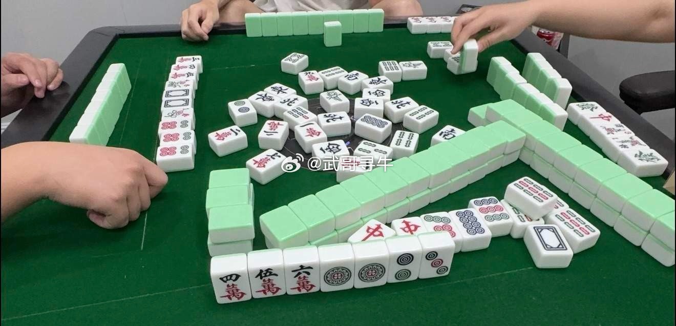 今日看盘  短线思路！——适合出现首板或者首阳个股，关注涨停“1进2”机会，适合