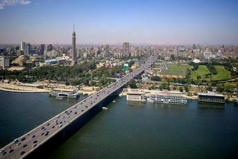 哈马斯在开罗跟各方坐下来慢慢聊，加沙停火这事有眉目了

当地时间21日凌晨，哈马