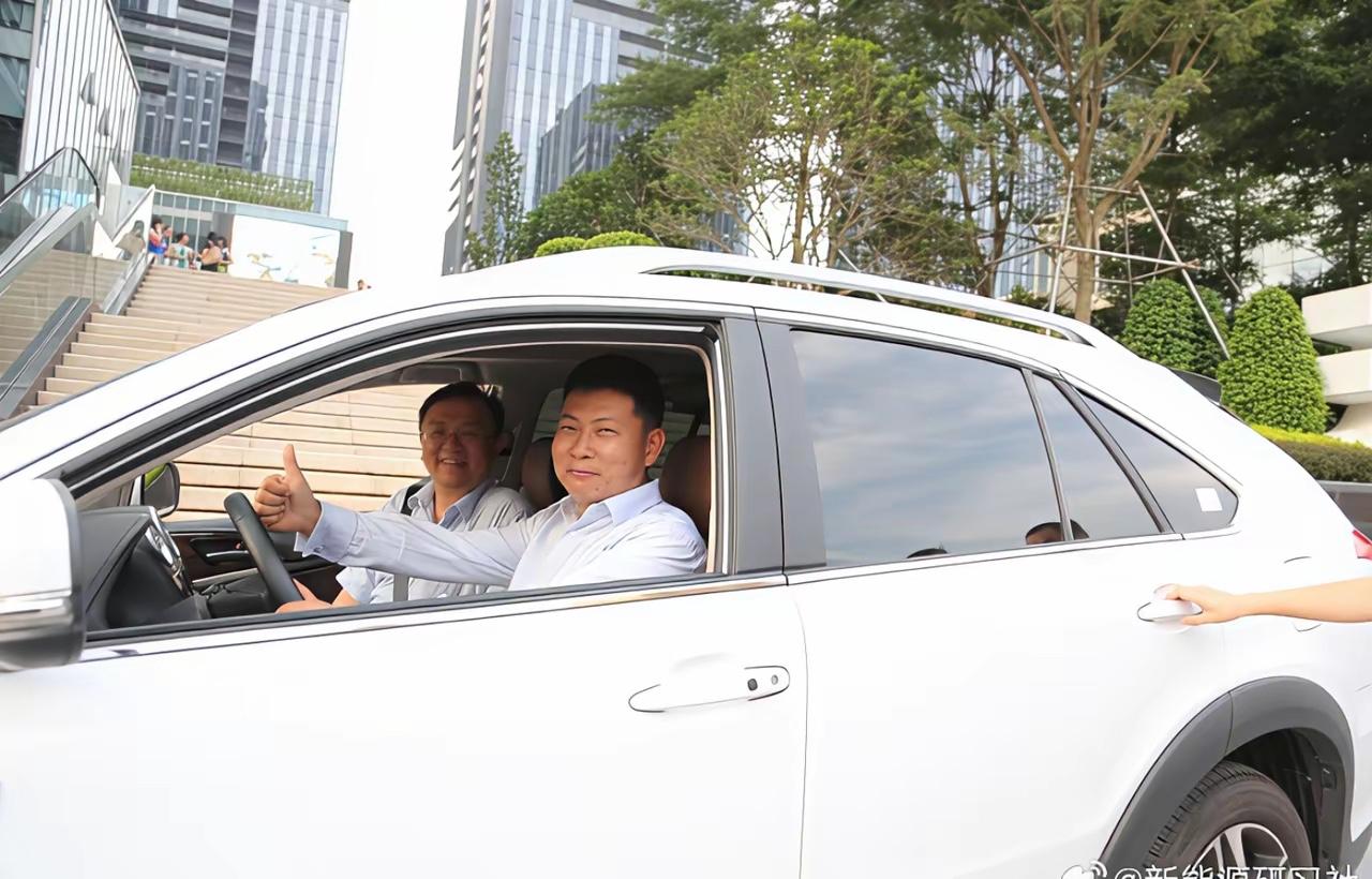 于总和王总开的是什么车啊！请问一下