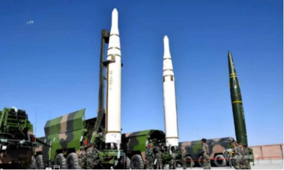 如果美日韩印越菲六国真的联手挑衅中国，别说赢了，光是这支“联合大军”一出现，整个