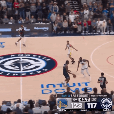 这次得吹“追梦”格林！关键抢断，助攻库里，关键是他还拖着一条伤腿。
勇士淘汰快船