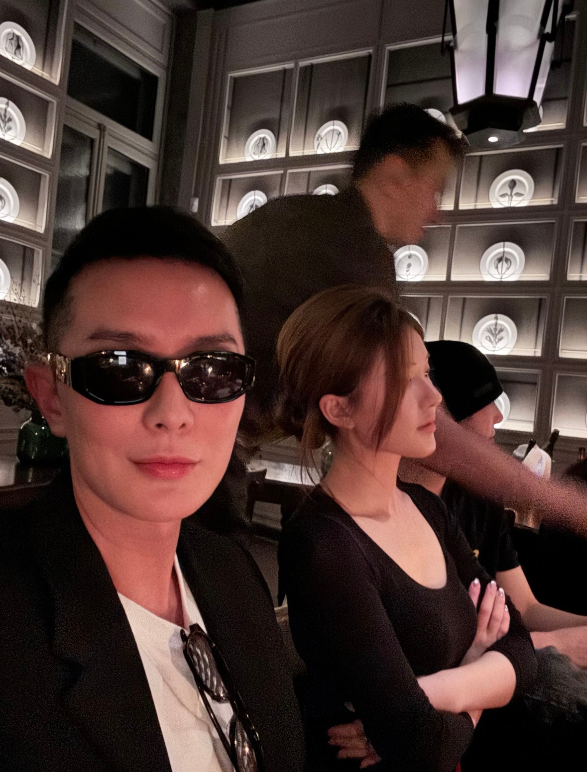 在冲子镜头里的赵露思女士[doge] ​​​