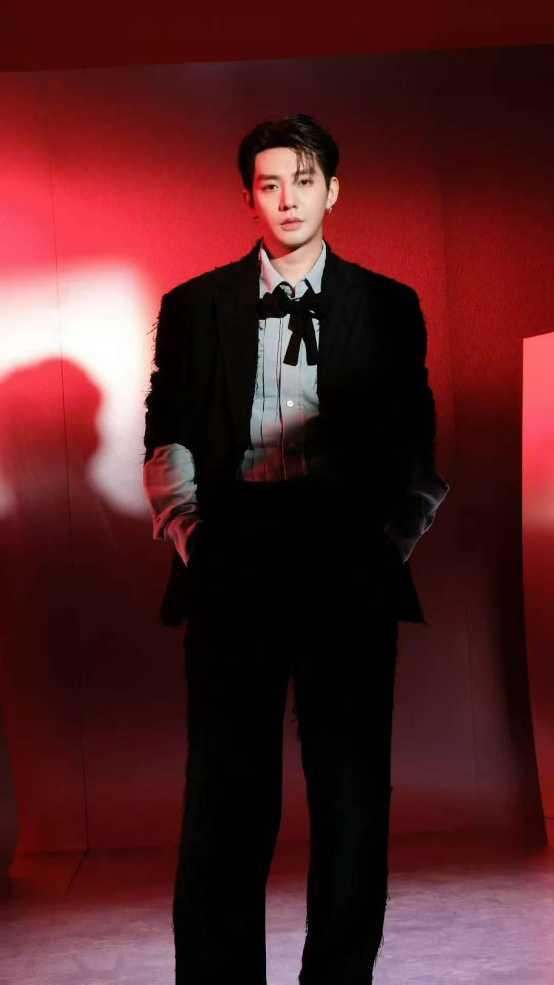 邓为生日光影大片邓为生日光影写真 邓为生日快乐！ 邓为