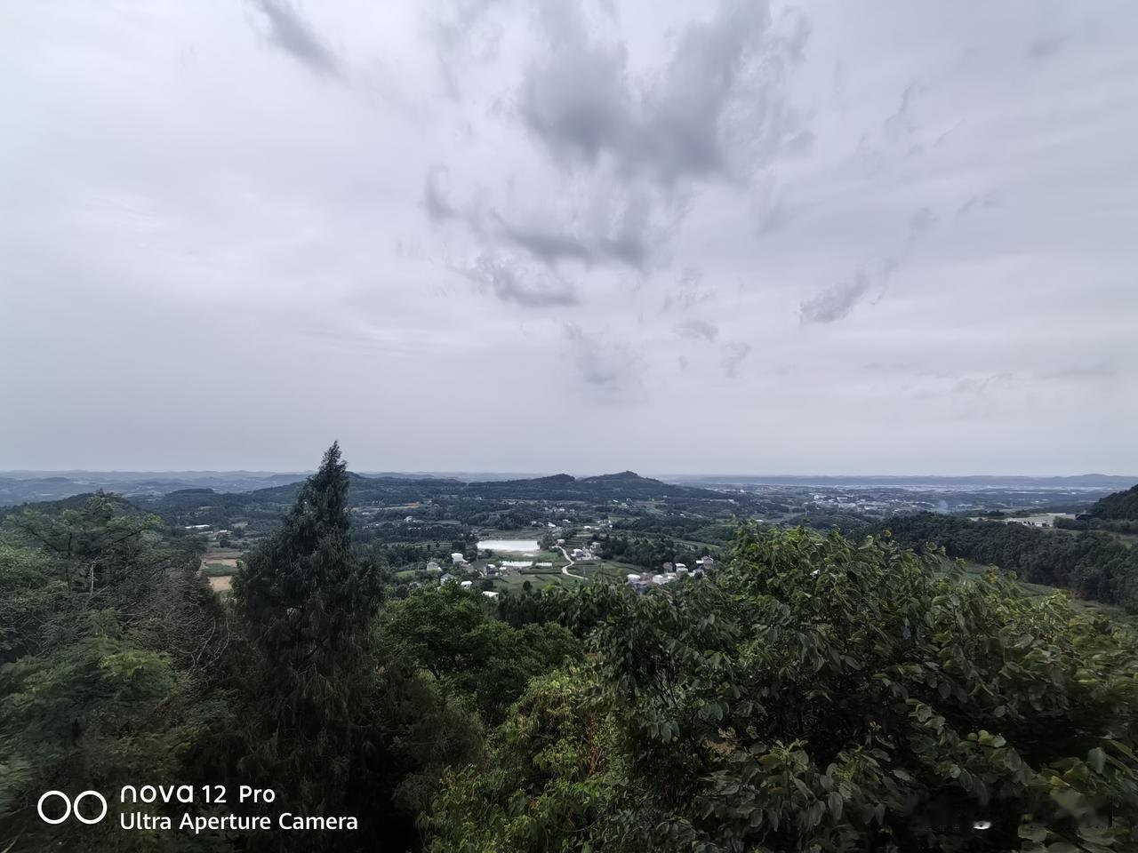 今（6.21）是夏至，绵阳市继续下雨，最低气温18度。

21日白天到晚上阴有阵
