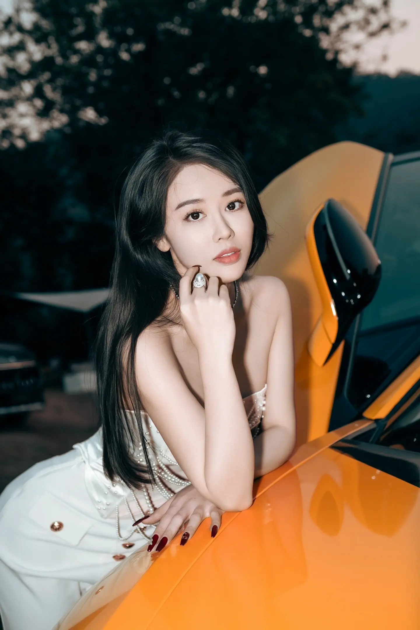 美貌只是入场券，能力才是永久通行证。