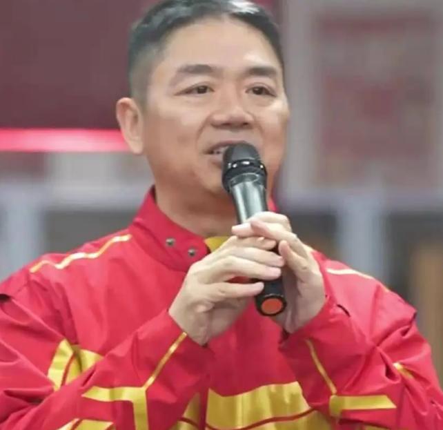 机器人取代人，刘强东说了句大实话：这道坎，我迈不过去。老干妈用AI把拣椒工从60