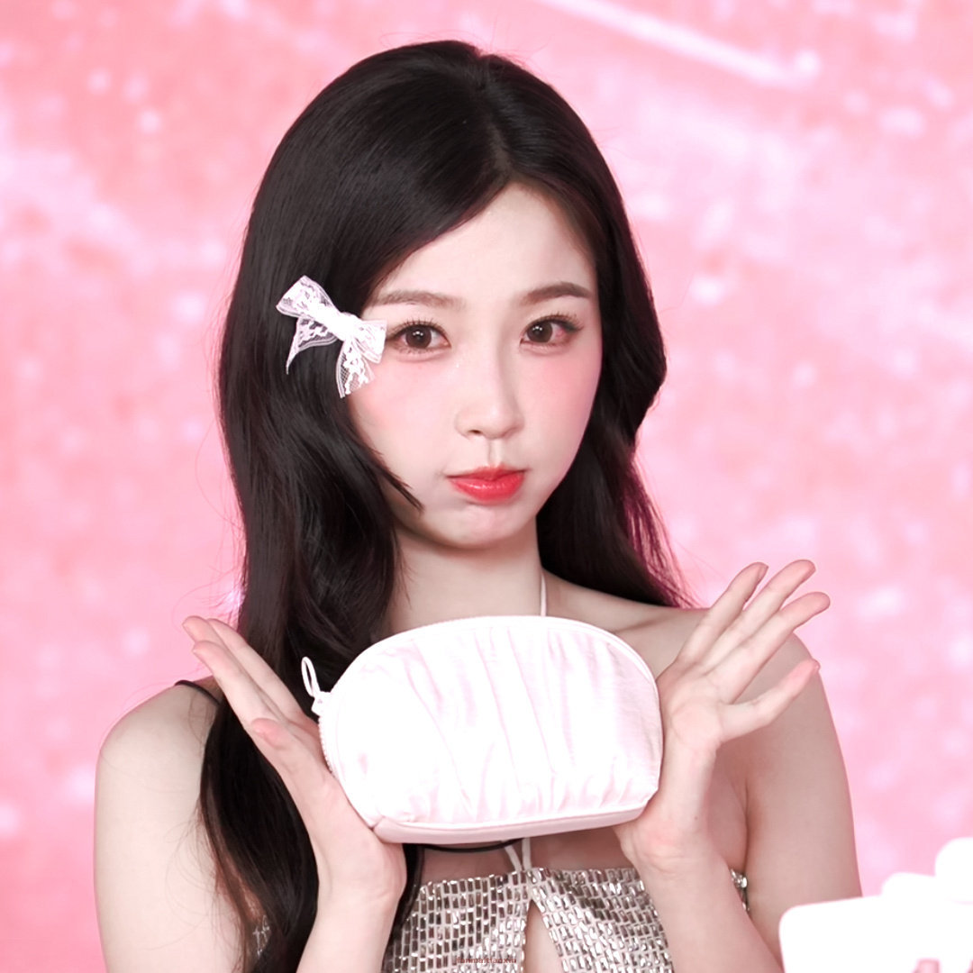 虞书欣姜暮 🐟允许你叫我甜妹 ★꒰ঌ欣欣Dollの呆萌指数100%໒꒱☆​ ​