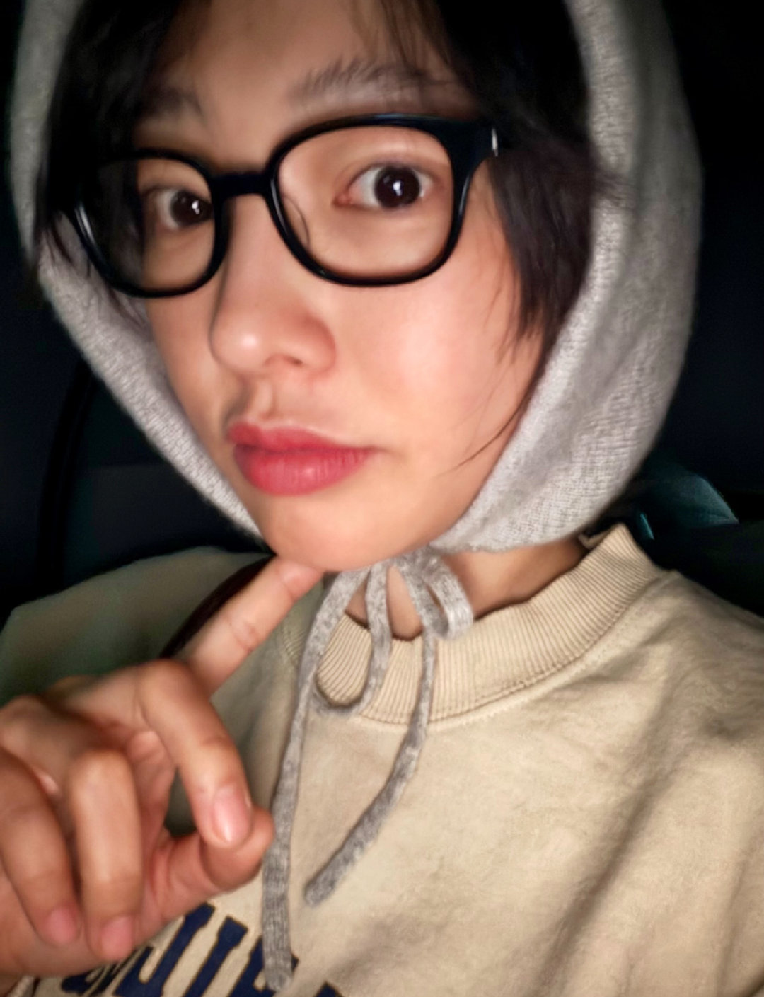 白百何疑似离婚去年还一起带娃剪头发 不会吧 ​​​