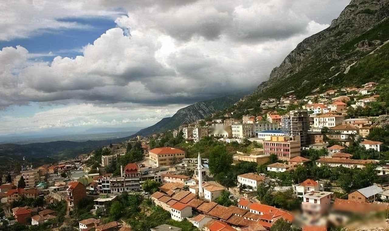 这三国向全球发出警告：谁动我兄弟就灭谁！如今却把枪口对准中国
1941年，阿尔巴