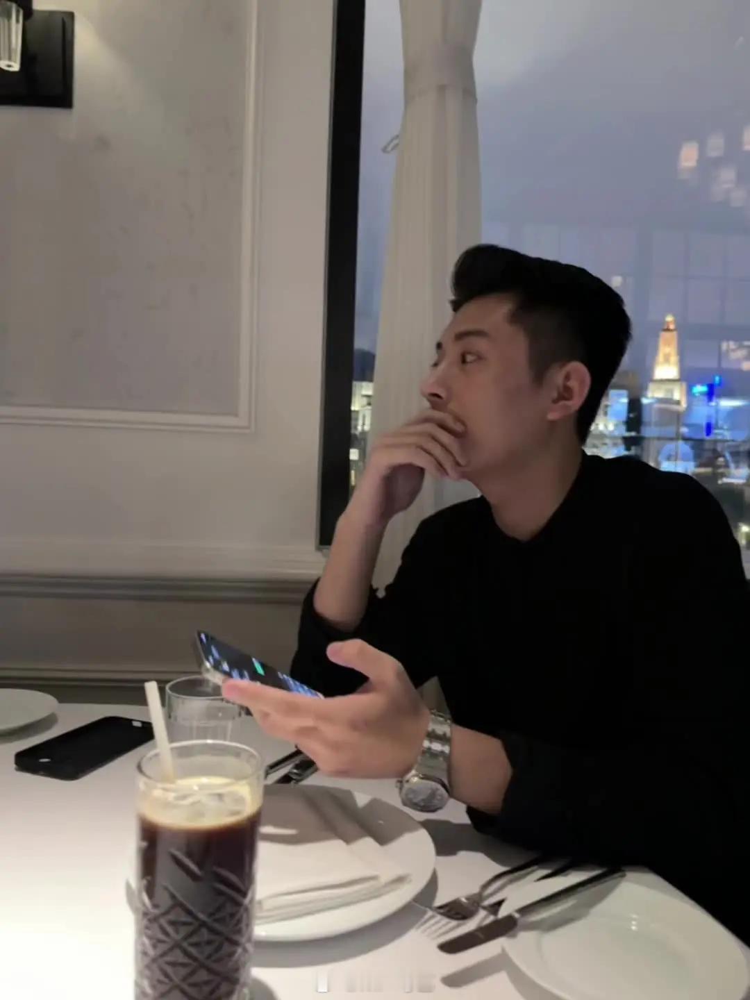 爹系男友 ​​​