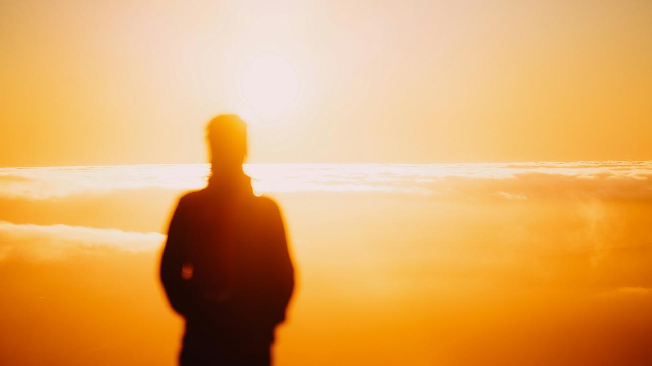 人生八大真相，好像还真是这么回事：

1、消费主义的尽头，就是断舍离

2、医美