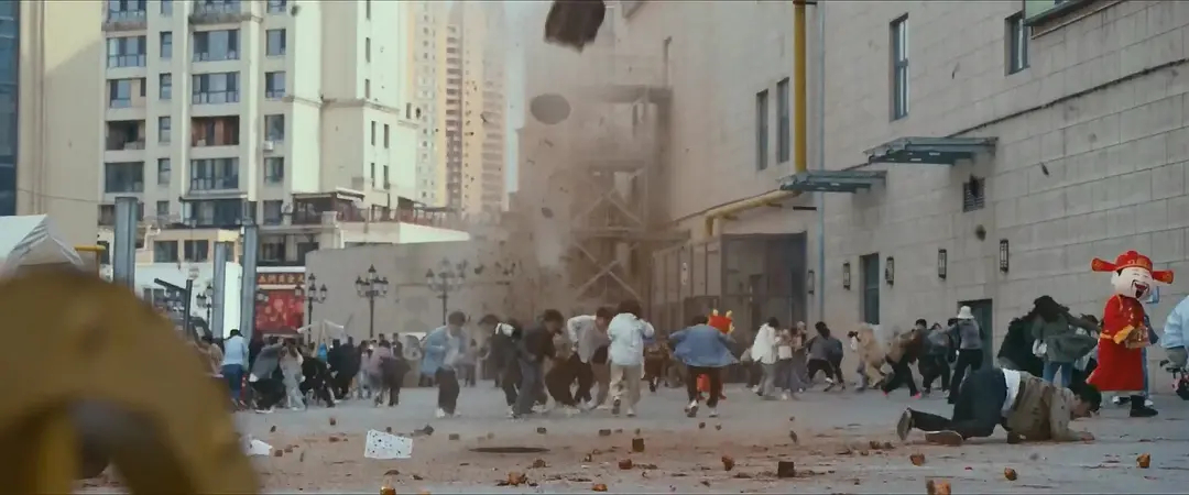 低智商犯罪 雷霆音效 笑点低的不要去看《低智商犯罪》，因为会被笑鼠 