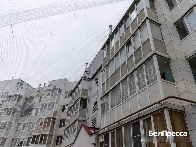 为了有效防止乌克兰无人机对平民的袭击，在别尔哥罗德州靠近边境的舍贝基诺镇，俄罗斯