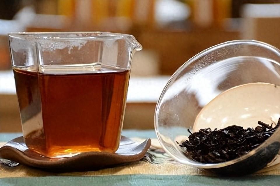 4种茶叶已被列入伤肝名单，喝多了或伤肝，再爱喝也要管住嘴

喝茶养生这件事，被中