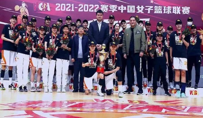 唏嘘，内蒙古女篮官宣退出联赛解散球队！
内蒙女篮19~20赛季加盟WCBA，凭借