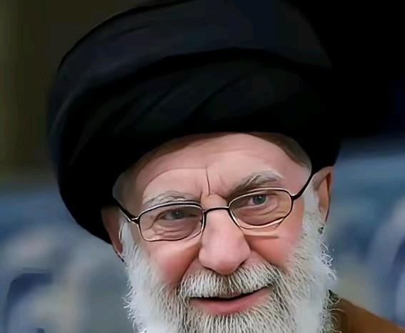 股市调整是缺个借口，利好它跌，利空它大跌！跌到谁都不看，它收集足够的低价筹码，慢