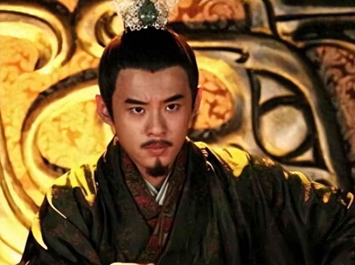 汉景帝的妃子因来月事，换身边宫女去侍寝，结果创作出了一个成语
深夜的皇宫里，一个