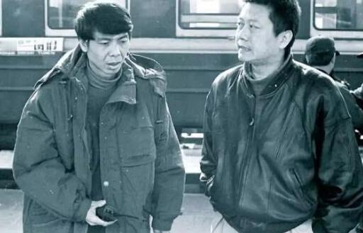 1997年，冯小刚导演的《甲方乙方》播出后，票房卖到3600万，他拿了120万的