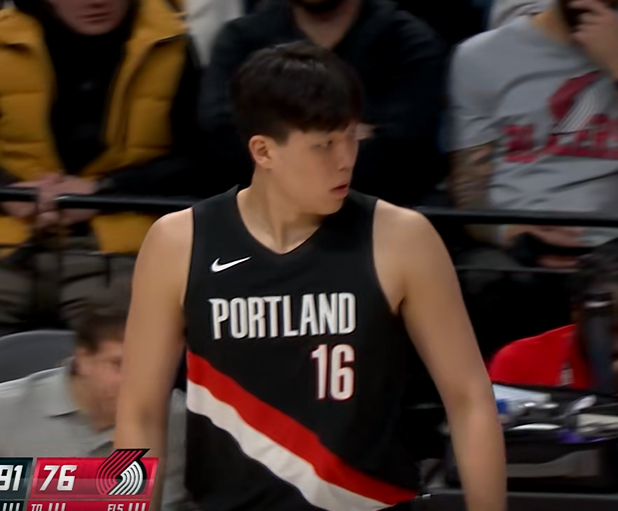 第三节还有四分钟，杨瀚森 再次登场！