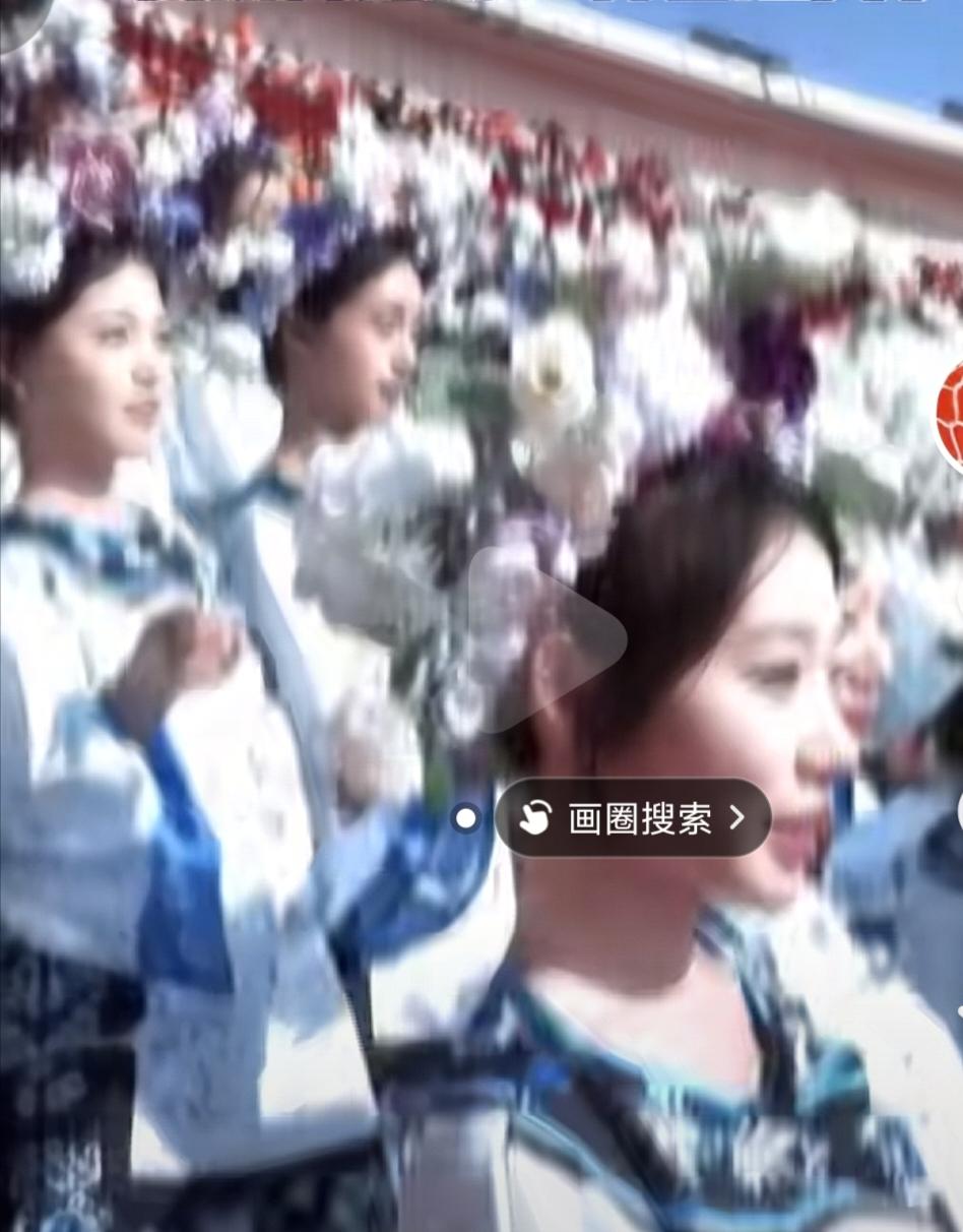 济南让一群夏雨荷来代表当地文化，实在是太丢人了。为什么这样说？
夏雨荷本来就不是