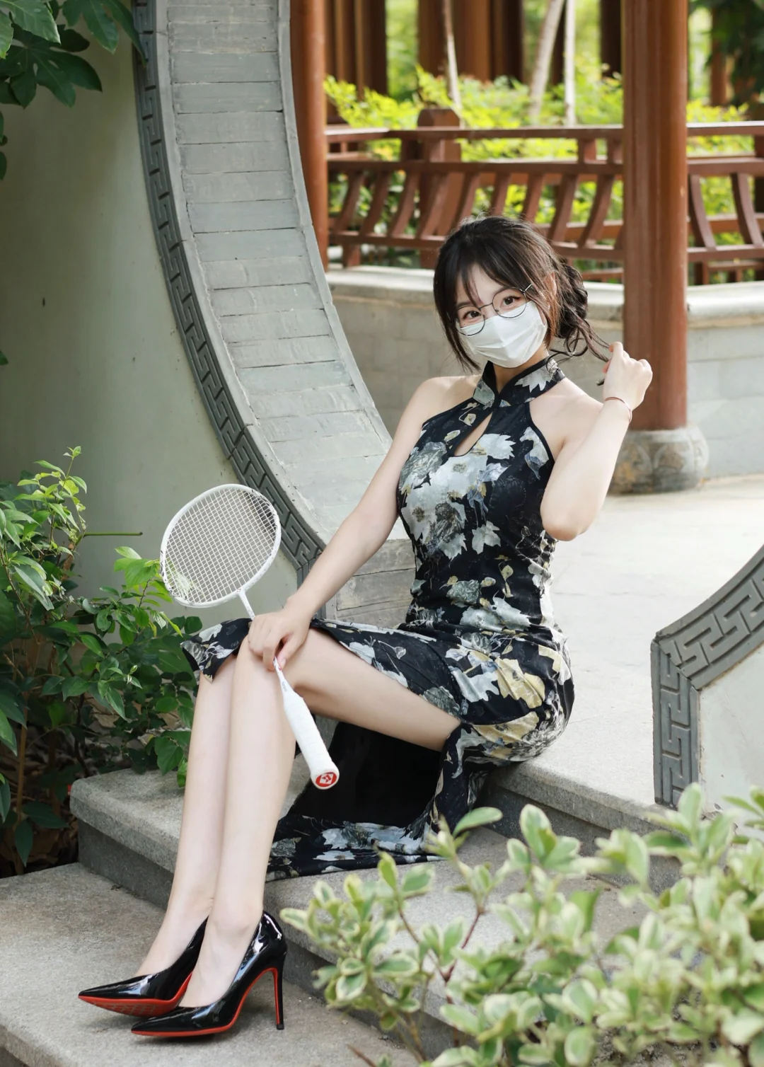 庭中三千梨花树 再无一朵入我心