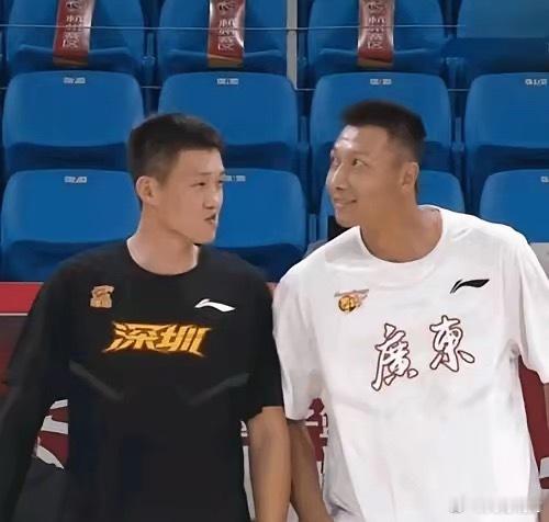周鹏体面回归广东是双赢，双重身份辅佐老东家东山再起！征战16个赛季，帮助球队拿到