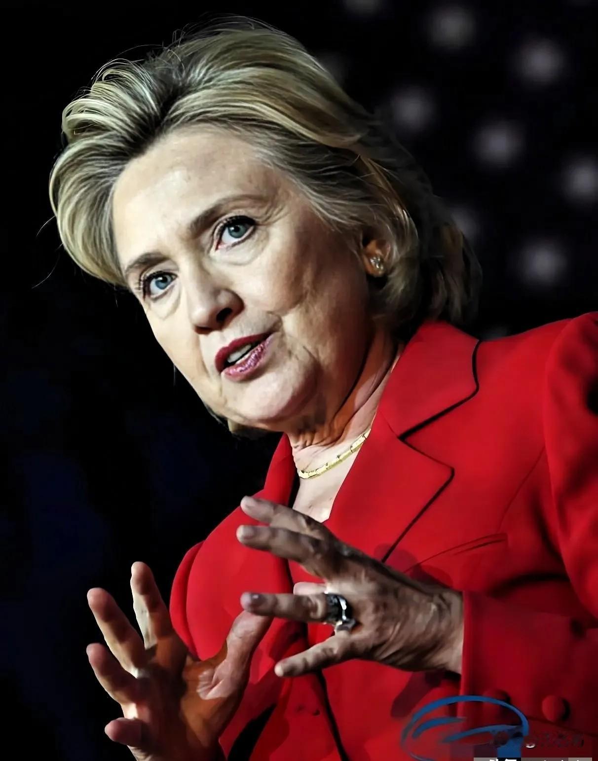 希拉里发声！
4月13日，美国前国务卿希拉里·克林顿接受采访时爆出猛料。她毫不客