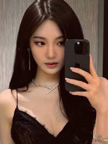 金玟庭是不是偷带了宁艺卓的项链？ 