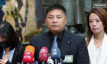 针对台陆委会梁文杰痛批郑丽文“没有捍卫中华民国”，国民党吴宗宪公然叫嚣称“中华民