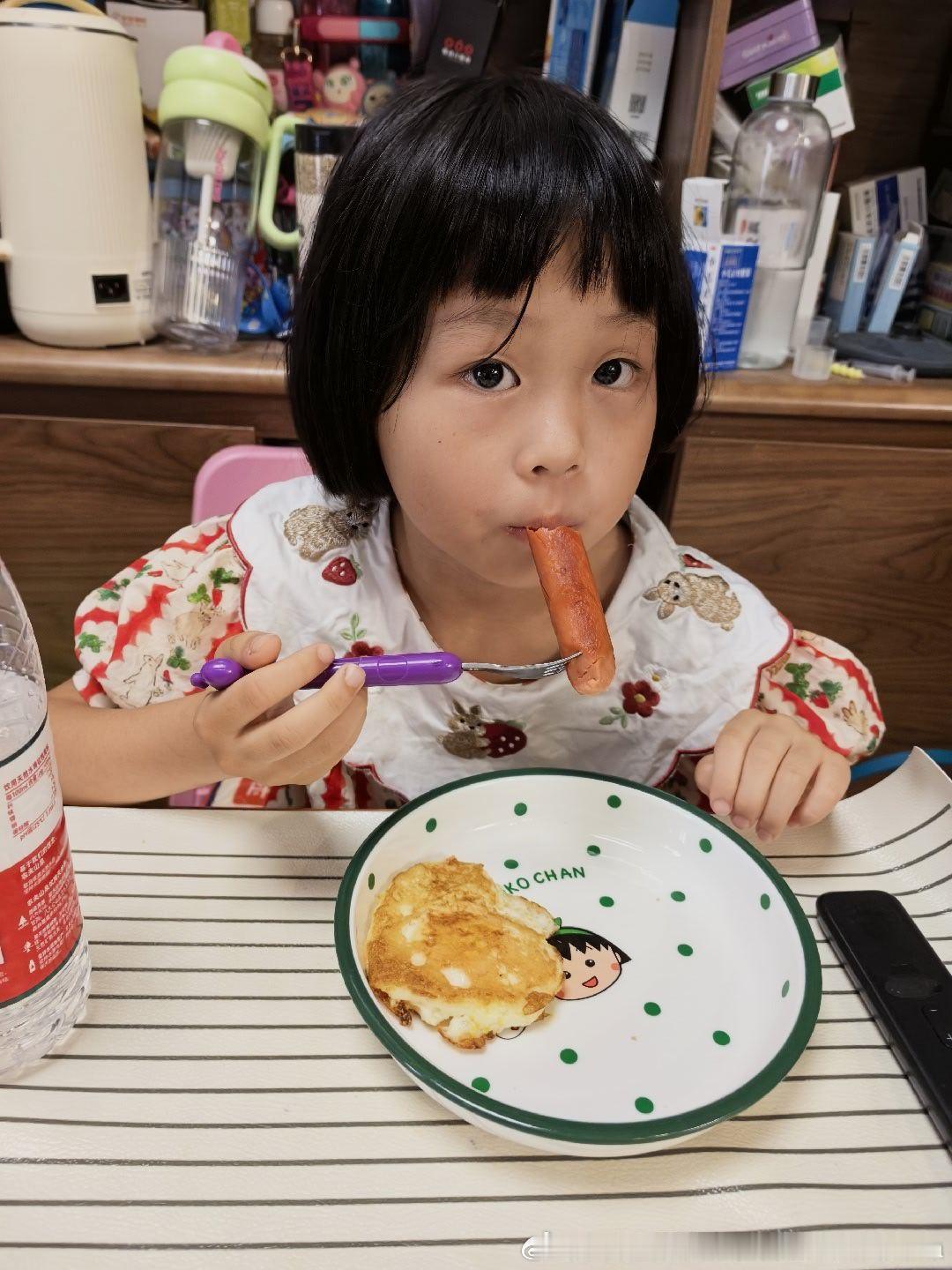 放假起得比上学早妮娜一家饭团团日常