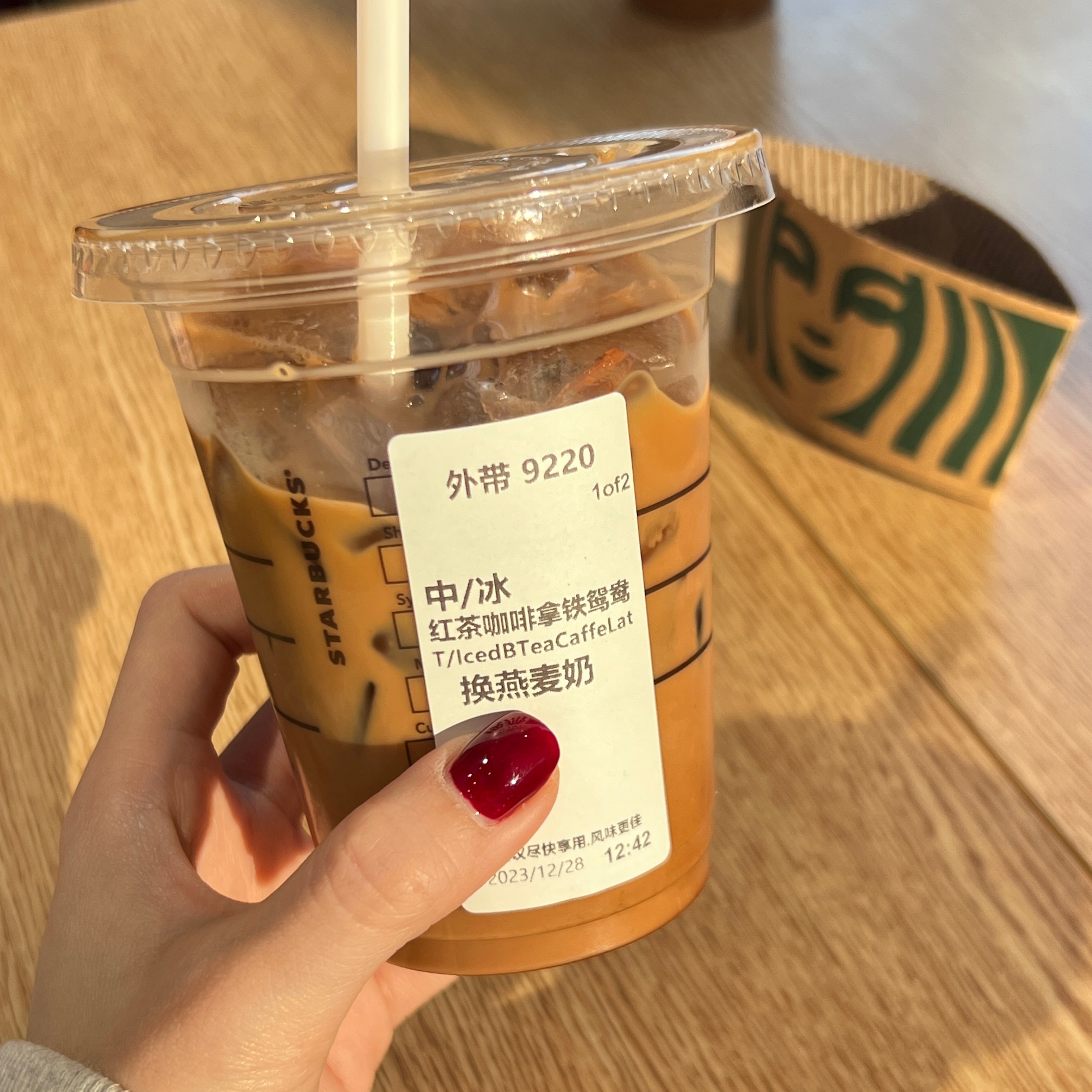 准备去北京啦 工作两天才能回家看qq宝宝！希望他不要忘记妈妈是我了[泪]（编导推