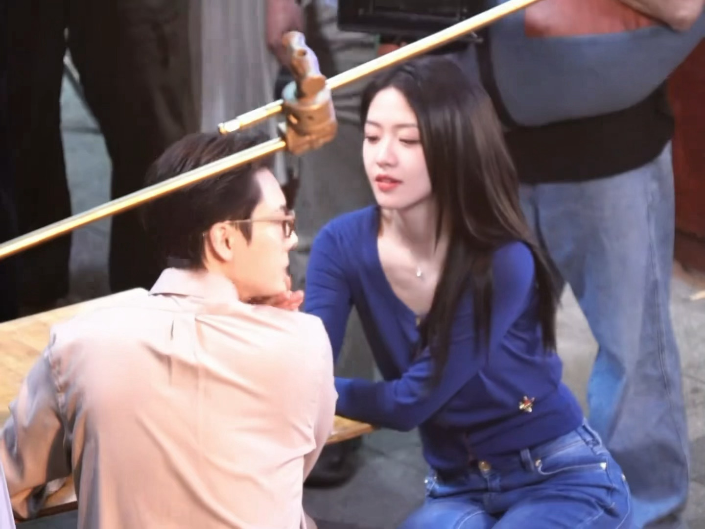 之前一直get不到向涵之的颜瘦了以后好有女人味文艺妩媚气质和年上搭很有感觉～ 