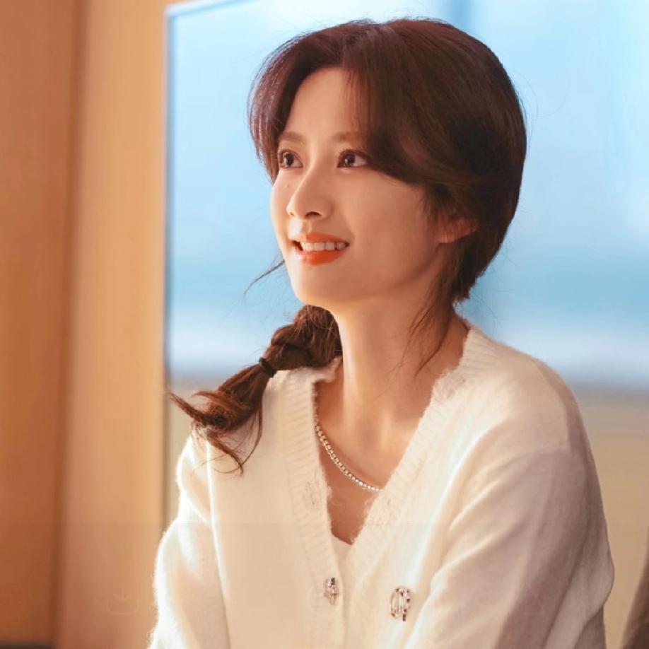 《四喜》电视剧中 冯美奇推掉面试，回家照顾母亲，人生怎么选都会有遗憾！

四喜是