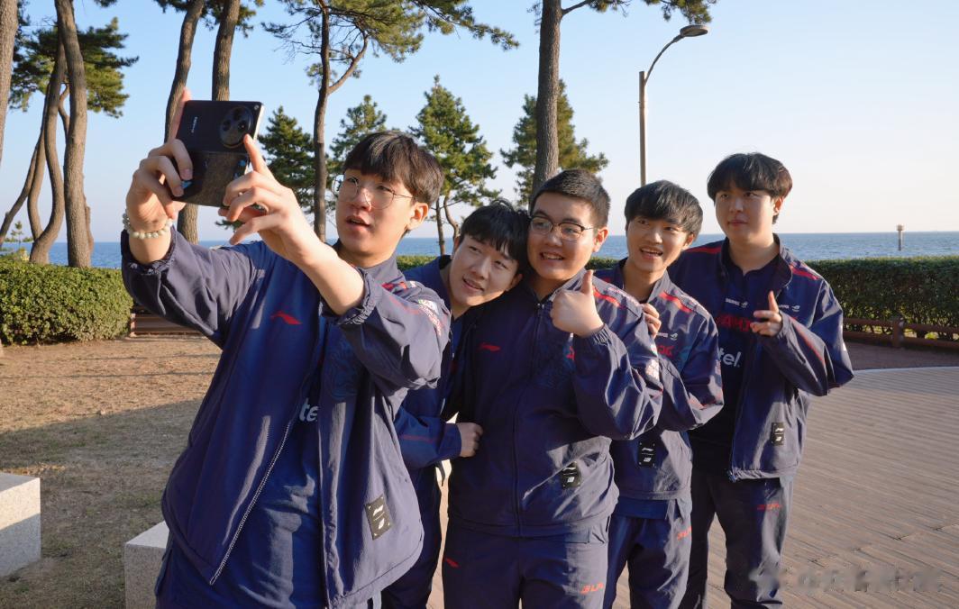 #英雄联盟s13#JDG分析师发文道歉：对不起，辜负了太多人的期望和信任！

J