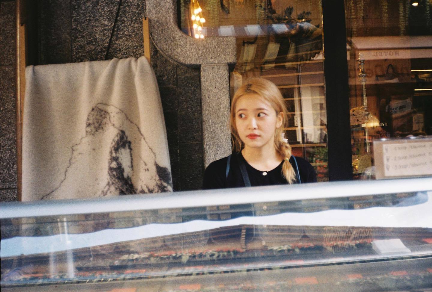 YERI| 2019.9 Red Velvet瑞士行幕后图 part 6胶片🎞