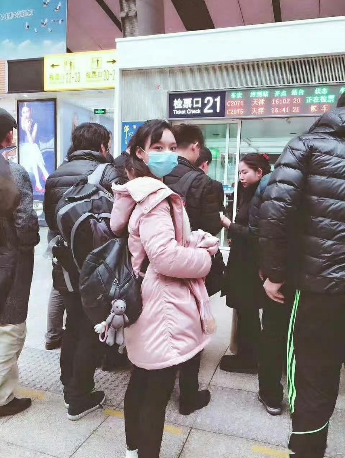 黄霄雲已争气争气再争气 收官场首唱新歌也太戳心了，掺了布依方言满是家乡味，唱透了