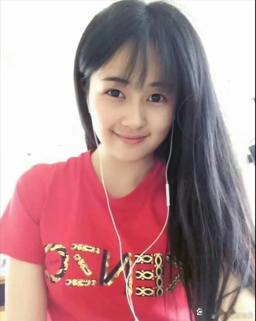 中学时期的白鹿，好青涩一小姑娘！ 