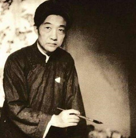 1937年，徐悲鸿在香港时，遇到一个德国人售卖四箱古画，当徐悲鸿看到第三箱时，突