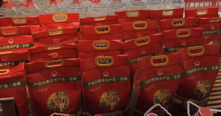 五常大米“偷袭”新茶饮：一杯米饮，悄悄抢走奶茶生意