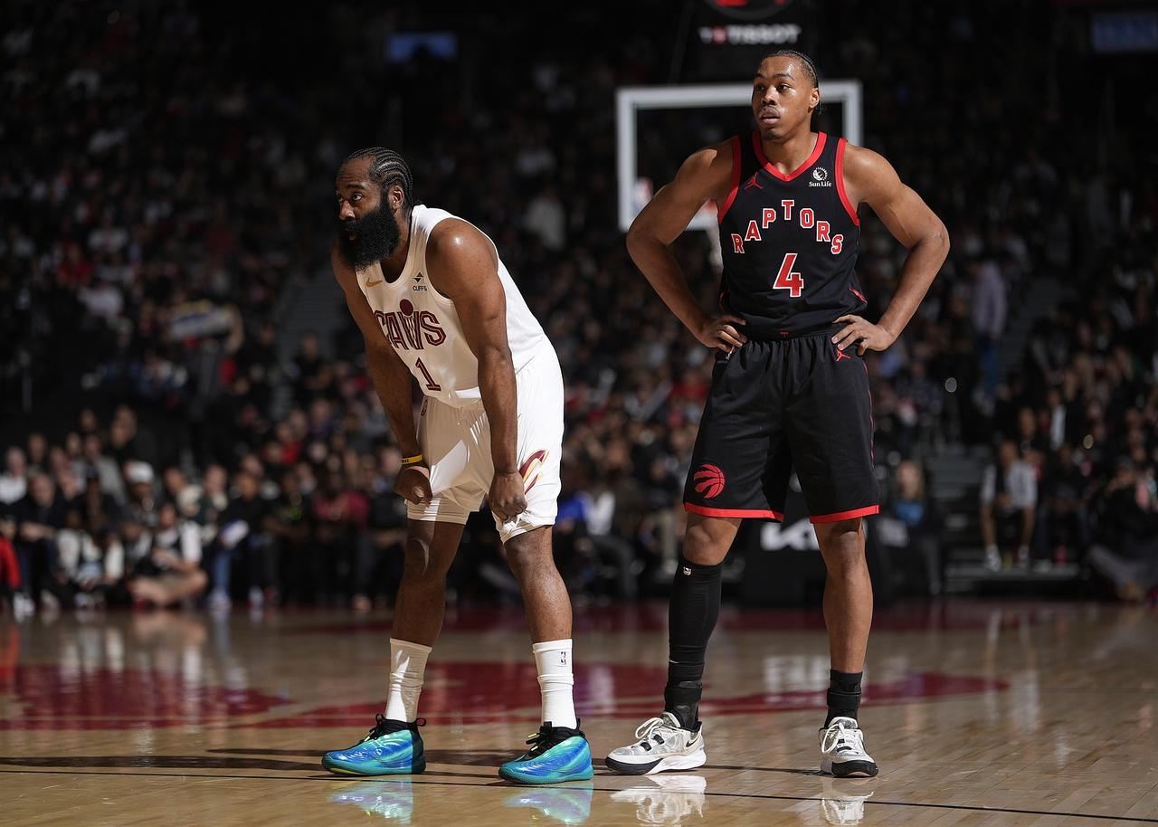 NBA季后赛首轮的走势开始有意思起来了。
NBA季后赛今天3场比赛，比赛的结果都