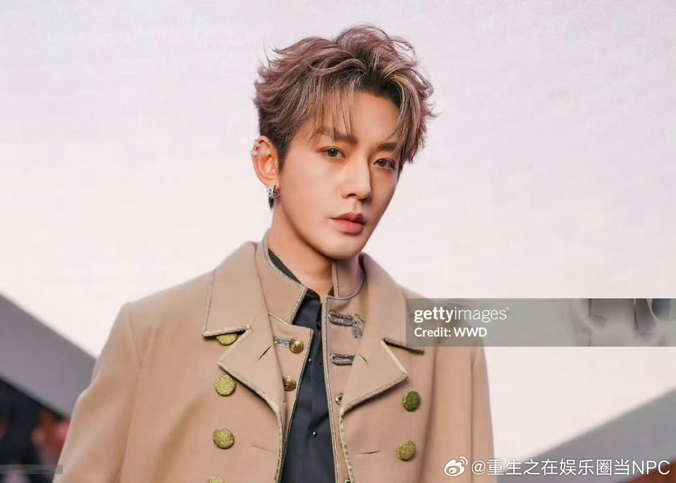 邓为  Dior 看秀的G社生图 ​​​