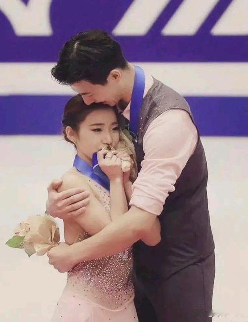 看他俩比赛没有捏着一把汗的紧张情绪，反而被他们的开心和欢乐所感染[呲牙]跟着马达