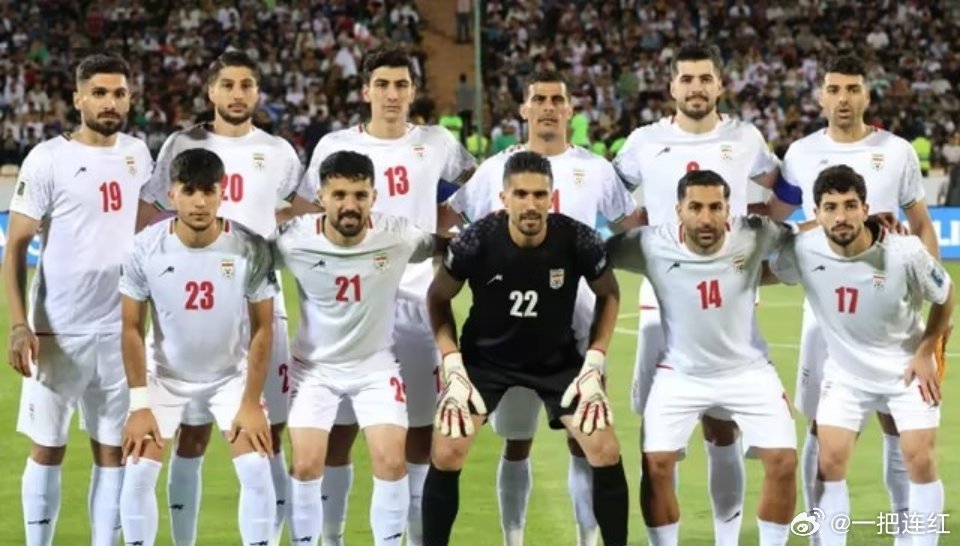 个周末，美国和以色列袭击伊朗，成为全球瞩目的事件。国难当头的伊朗，国内足球联赛已