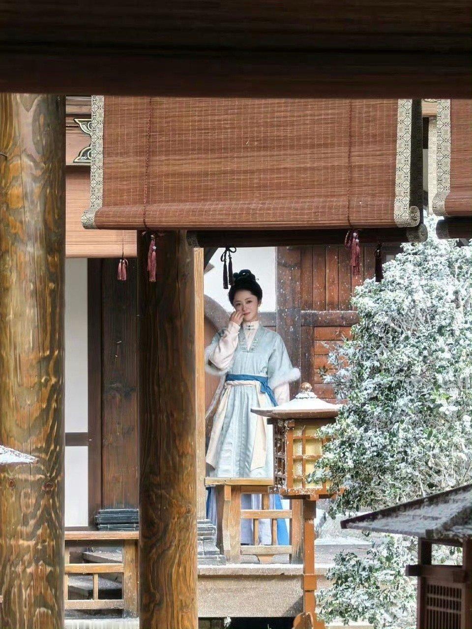 谭松韵 清冷美人 终于懂什么叫“清冷中带甜”了！谭松韵的五官自带灵秀，配上那种淡