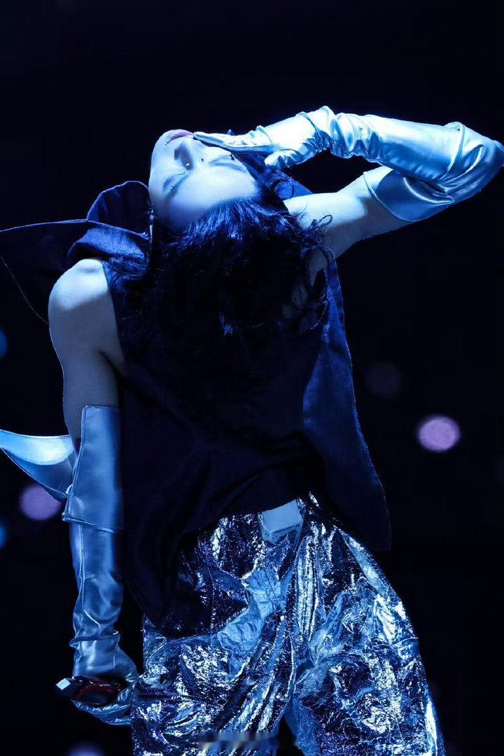 律师称造物者抄袭与华晨宇无关 华晨宇又被拉出来“背锅”了。律师李振武说得很明白：