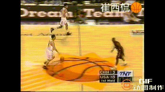 96黄金一代大战梦三队！
虽然输了63分，但是这支中国男篮展现出了小快灵的风格、