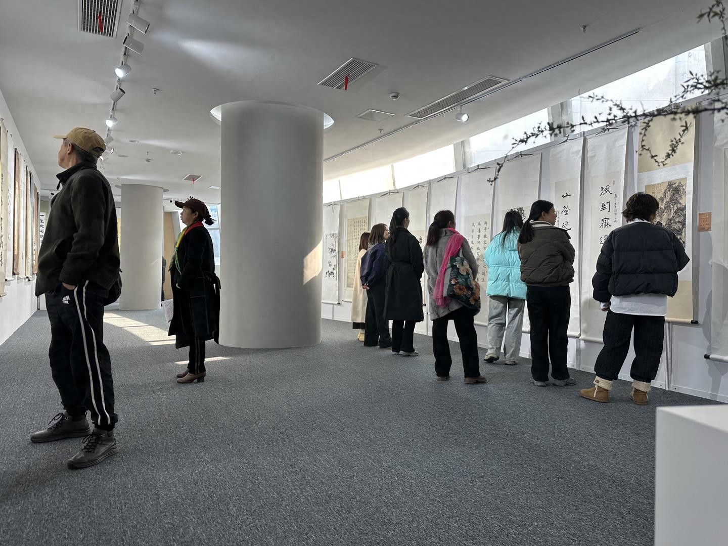 “梅兰大家”邓奂彰作品展免费开展，周末去逛逛大师画作